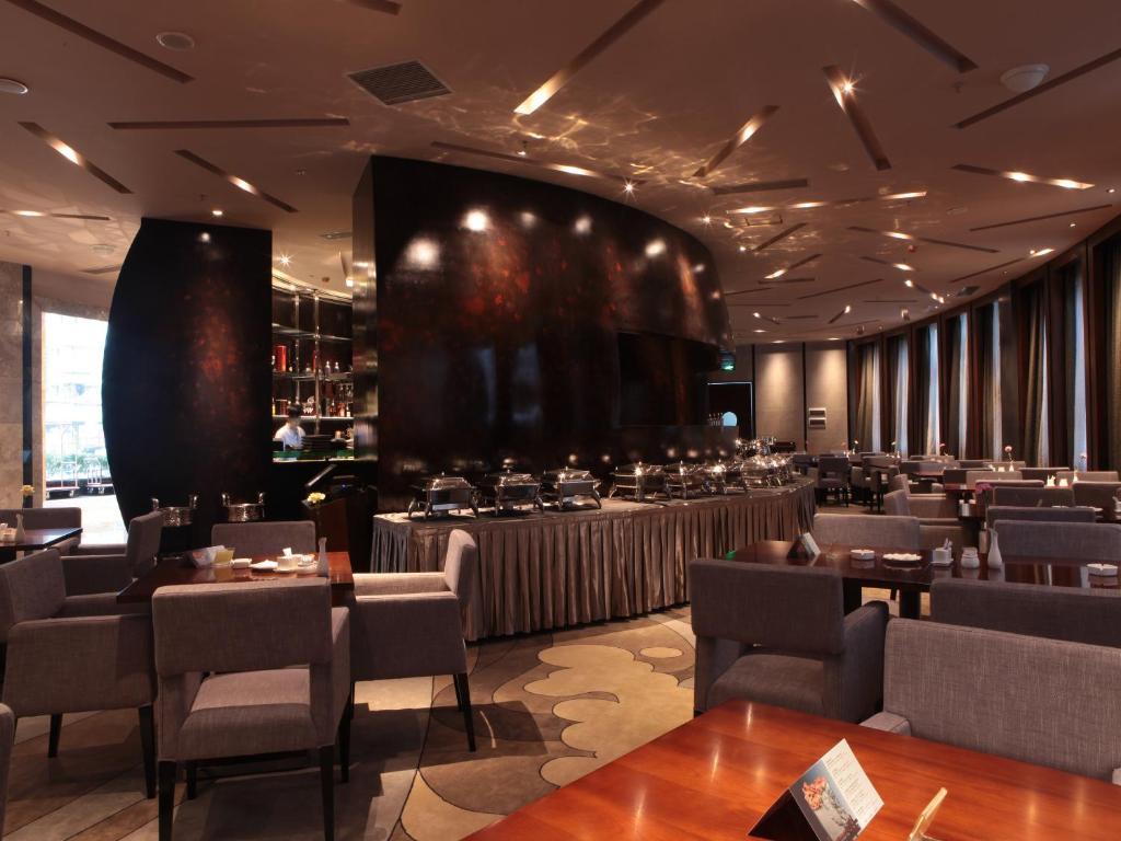 Fortune Century Hotel Джухай Екстериор снимка