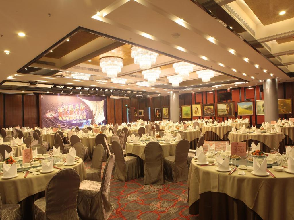 Fortune Century Hotel Джухай Екстериор снимка