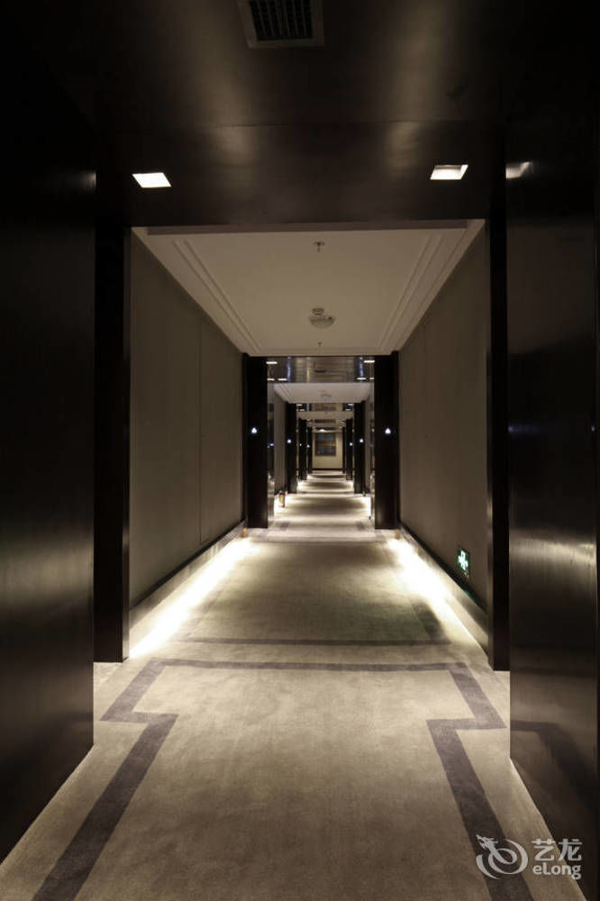 Fortune Century Hotel Джухай Екстериор снимка