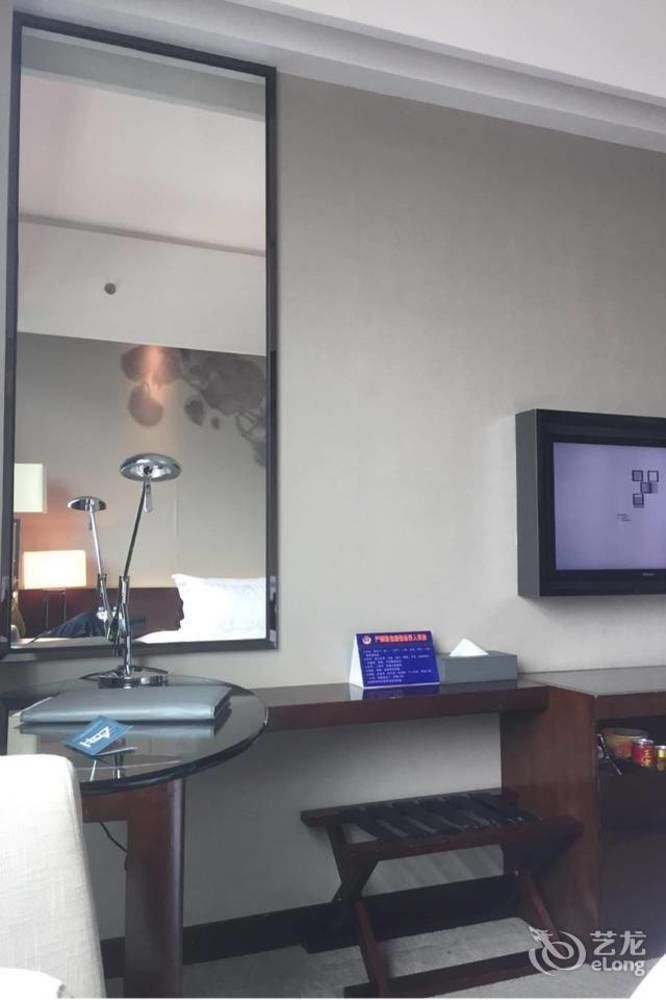 Fortune Century Hotel Джухай Екстериор снимка
