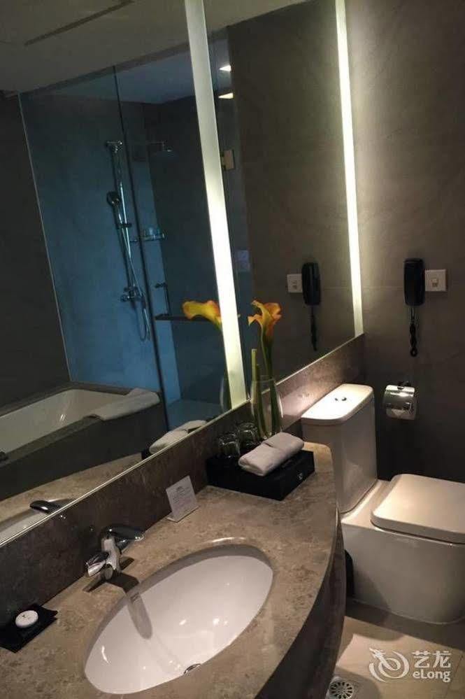 Fortune Century Hotel Джухай Екстериор снимка